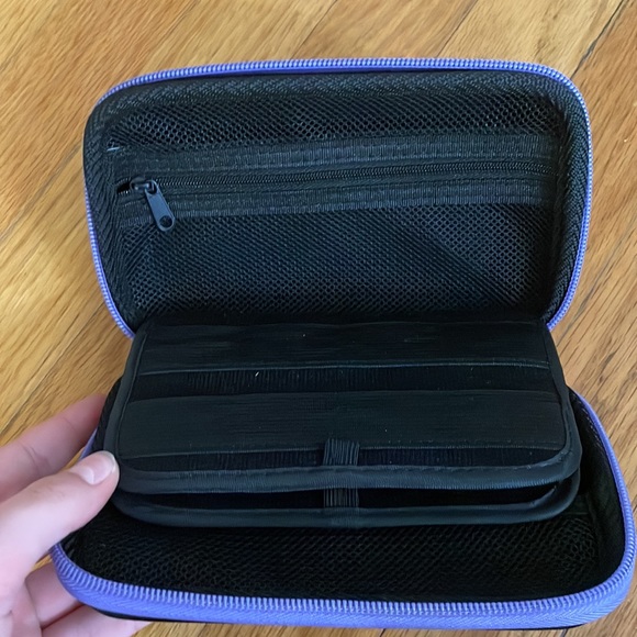 bottom half of new Nintendo 2DS XL purple (FOR PARTS ONLY) + 13 games and more - Picture 5 of 11